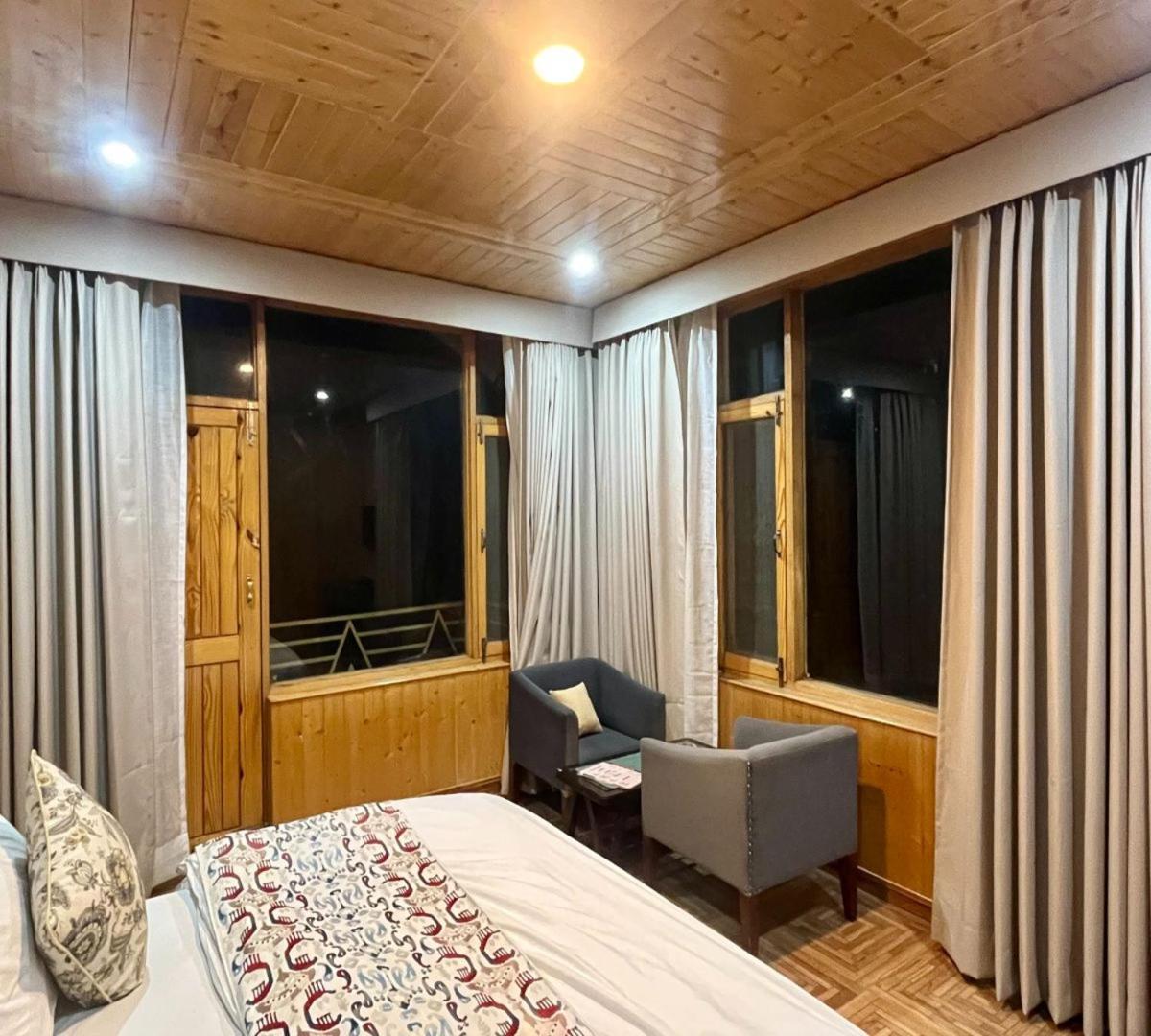 Snow Range Resort And Cottage Vashist Exteriér fotografie