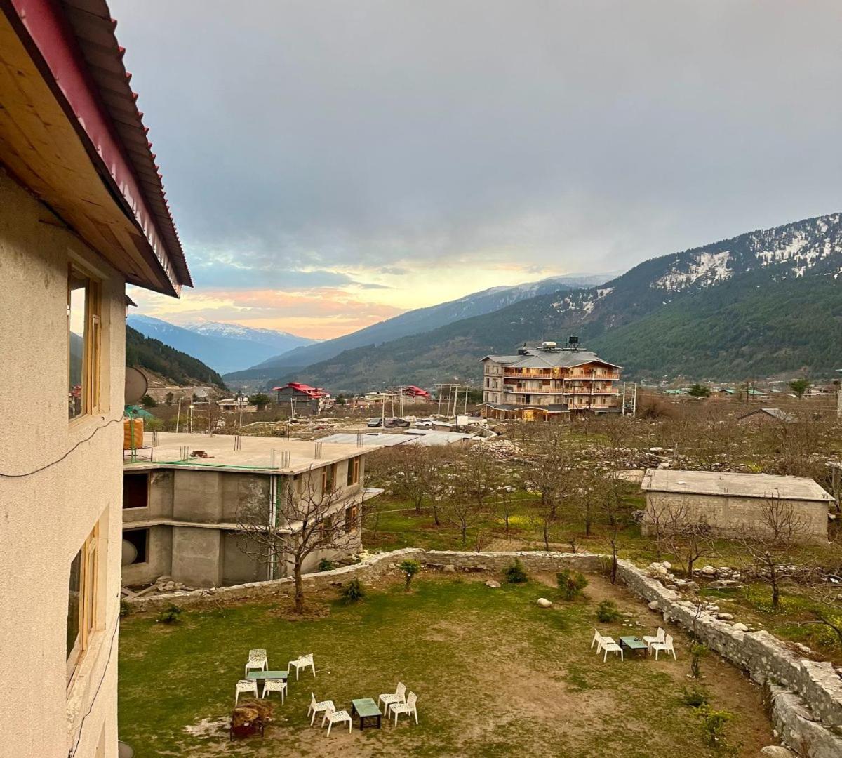 Snow Range Resort And Cottage Vashist Exteriér fotografie